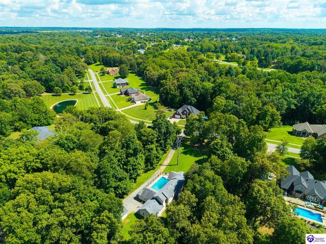 219 Villa Ray Drive, Radcliff, KY 40160