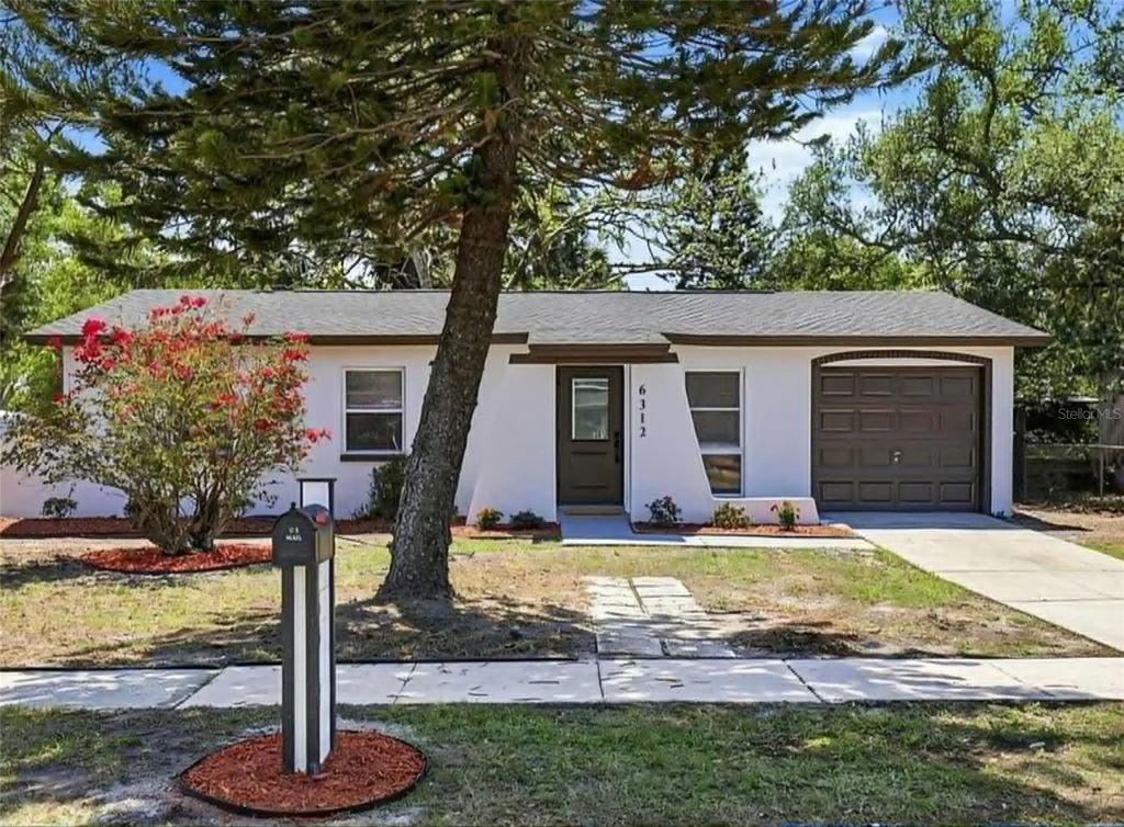 6312 S LANSDALE CIRCLE, Tampa, FL 33616
