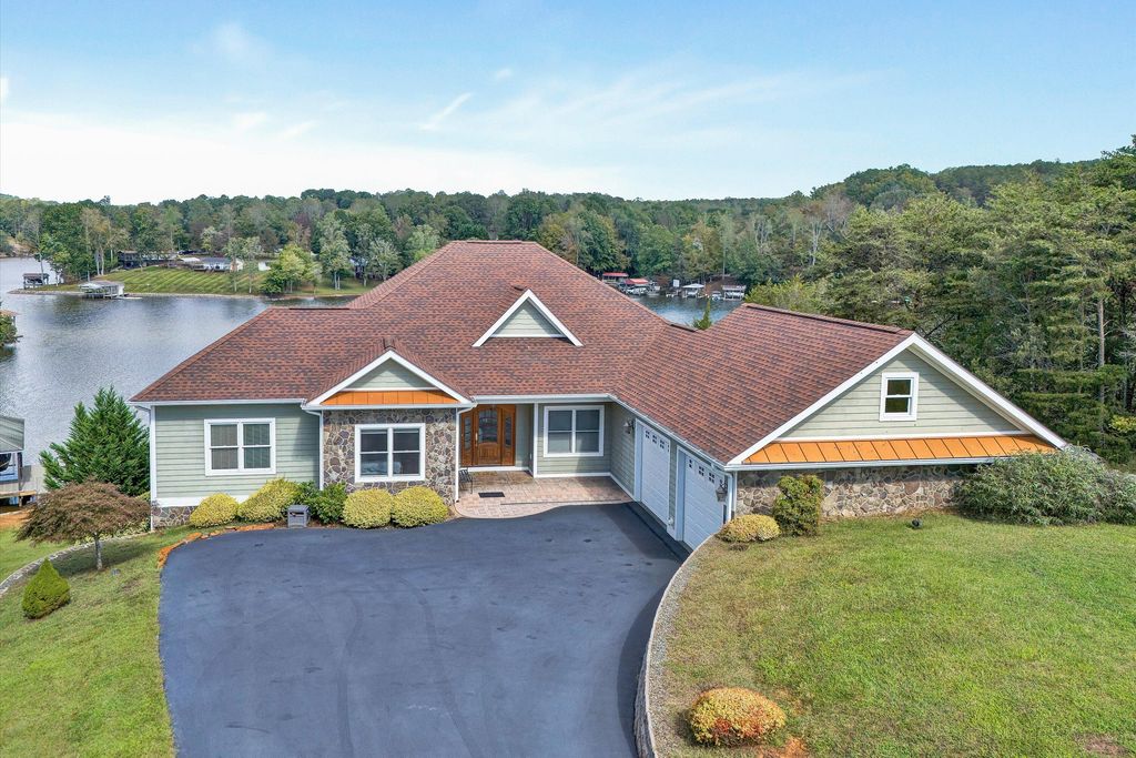 440 Augusta WAY, Wirtz, VA 24184