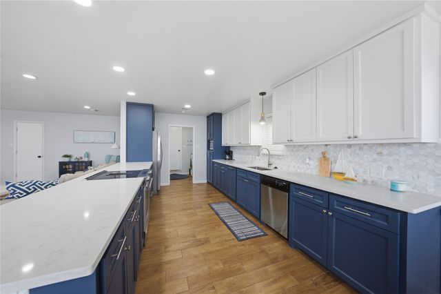 125 Pebble Beach Drive, Mabank, TX 75156