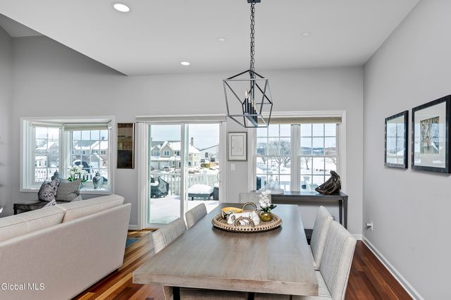 4 Beach Court, Saratoga Springs, NY 12866