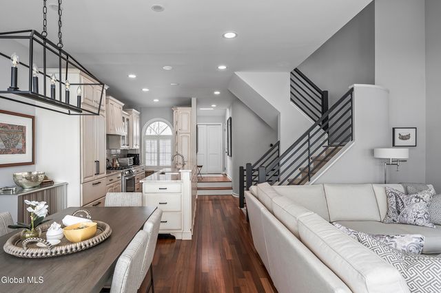 4 Beach Court, Saratoga Springs, NY 12866