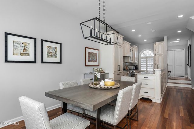 4 Beach Court, Saratoga Springs, NY 12866