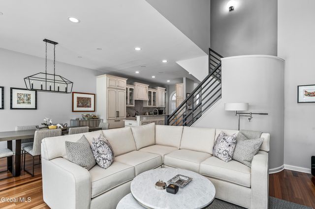 4 Beach Court, Saratoga Springs, NY 12866