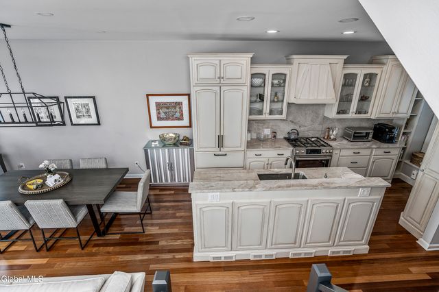 4 Beach Court, Saratoga Springs, NY 12866