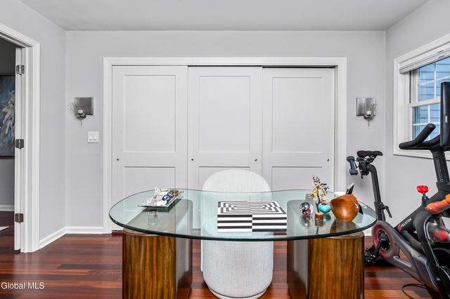 4 Beach Court, Saratoga Springs, NY 12866