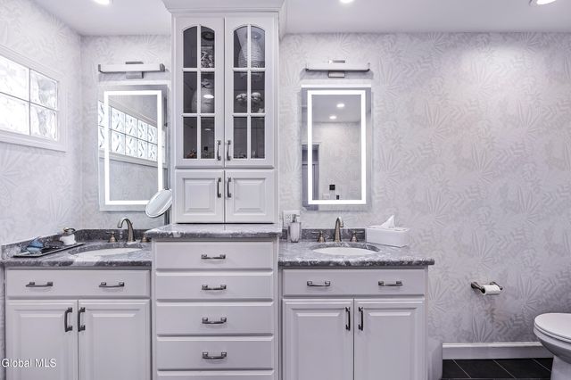 4 Beach Court, Saratoga Springs, NY 12866