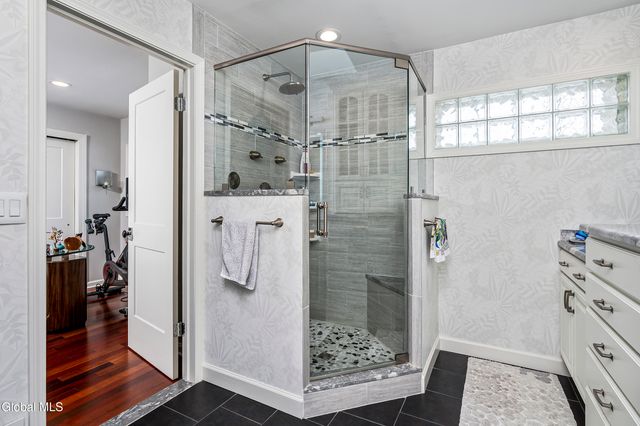 4 Beach Court, Saratoga Springs, NY 12866