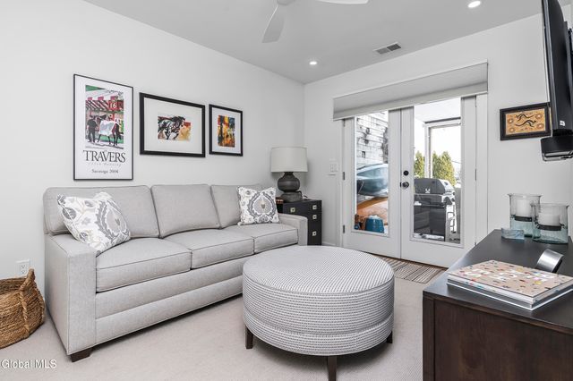 4 Beach Court, Saratoga Springs, NY 12866