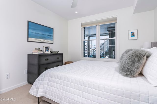 4 Beach Court, Saratoga Springs, NY 12866