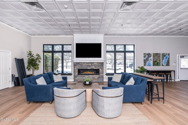 4 Beach Court, Saratoga Springs, NY 12866