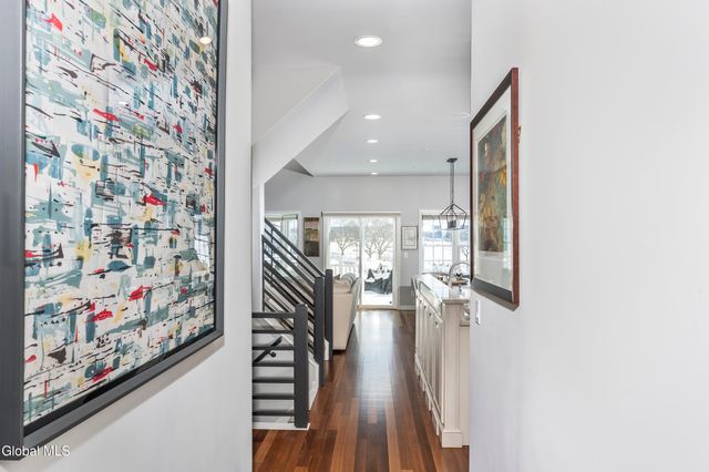 4 Beach Court, Saratoga Springs, NY 12866