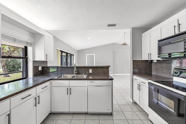 1273 Spring Cir Drive, Coral Springs, FL 33071