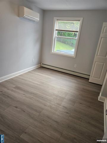 36 Augusta, Elmwood Park, NJ 07407
