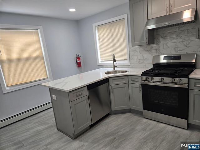 36 Augusta, Elmwood Park, NJ 07407
