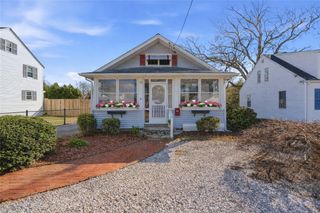 68 Packard Avenue, Warwick, RI 02886