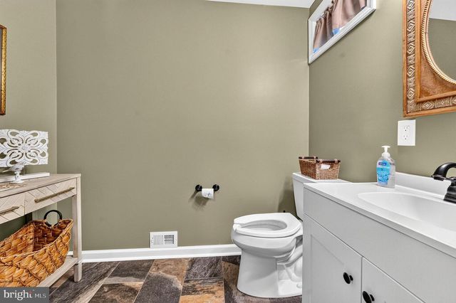 79 S MAPLE AVE, Marlton, NJ 08053