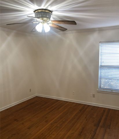 124 E Vilbig Street, Irving, TX 75060