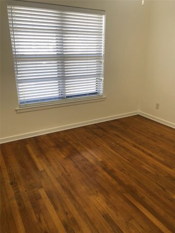 124 E Vilbig Street, Irving, TX 75060