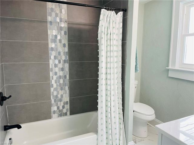 8274 Old Ocean View RD, Norfolk, VA 23518