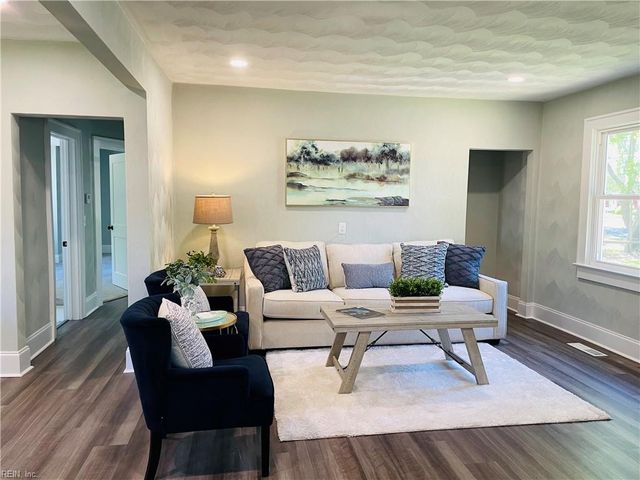 8274 Old Ocean View RD, Norfolk, VA 23518