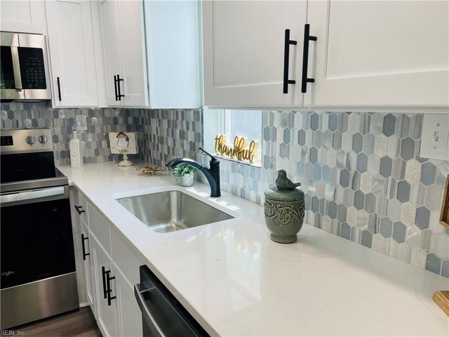 8274 Old Ocean View RD, Norfolk, VA 23518