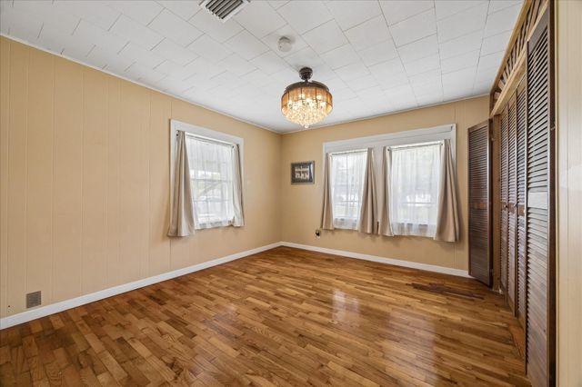 4915 Louise Street, Seabrook, TX 77586