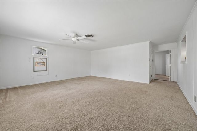 4915 Louise Street, Seabrook, TX 77586