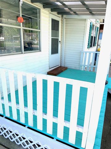 4915 Louise Street, Seabrook, TX 77586