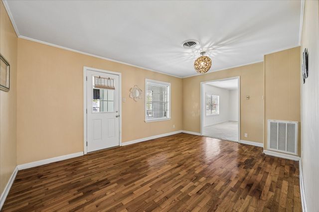 4915 Louise Street, Seabrook, TX 77586