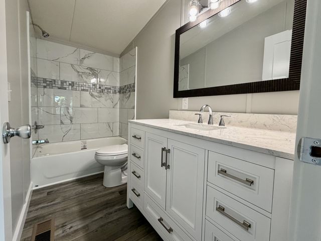 1624 Rock Bridge Rd, Bethpage, TN 37022