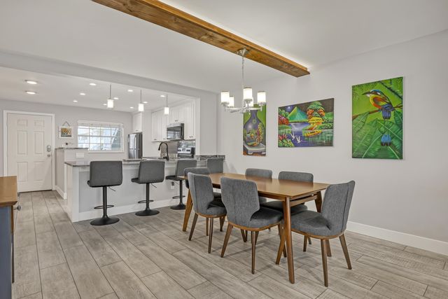 204 Palm Beach Trace Drive 204, Royal Palm Beach, FL 33411