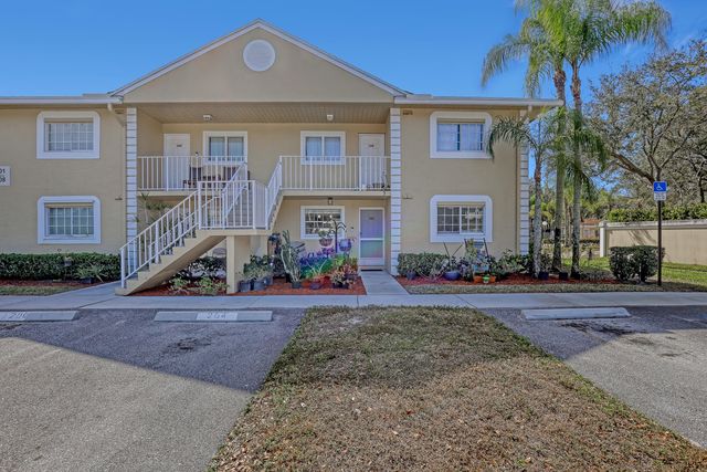 204 Palm Beach Trace Drive 204, Royal Palm Beach, FL 33411