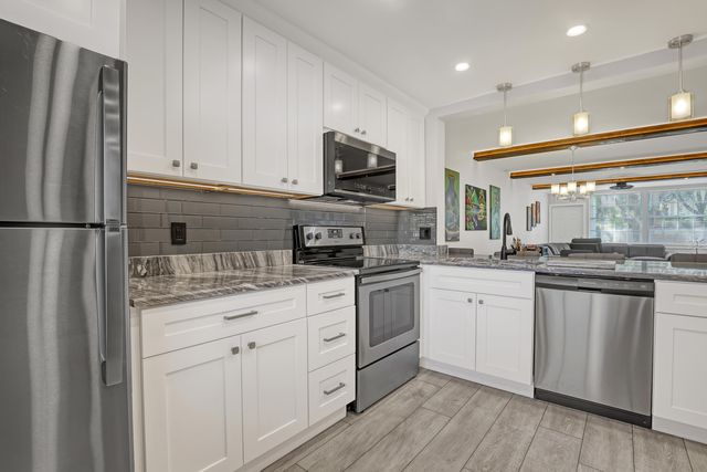 204 Palm Beach Trace Drive 204, Royal Palm Beach, FL 33411