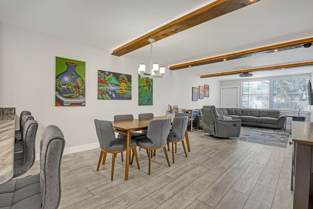 204 Palm Beach Trace Drive 204, Royal Palm Beach, FL 33411