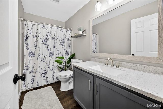 22 Milford Haven Court, St Charles, MO 63304