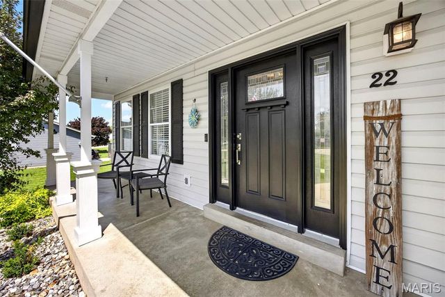 22 Milford Haven Court, St Charles, MO 63304