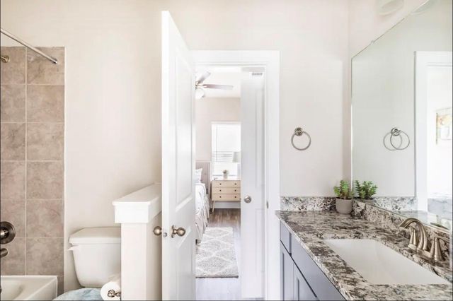 1740 Cove Crescent Court, Houston, TX 77055