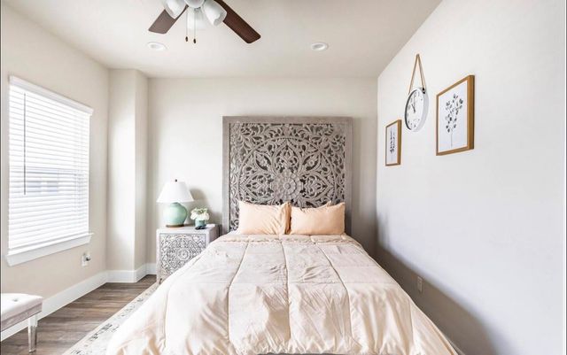 1740 Cove Crescent Court, Houston, TX 77055