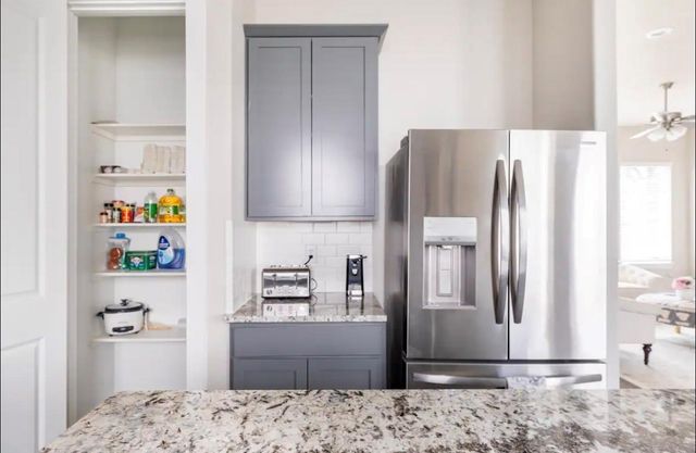 1740 Cove Crescent Court, Houston, TX 77055