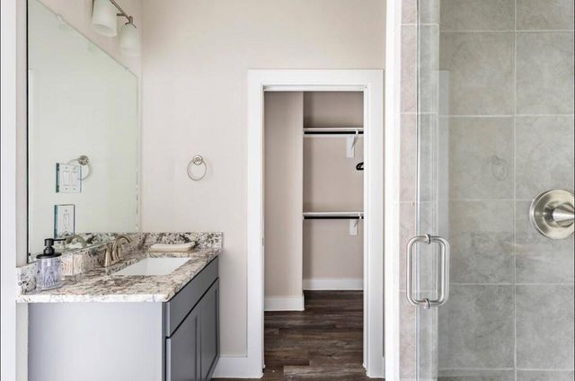 1740 Cove Crescent Court, Houston, TX 77055