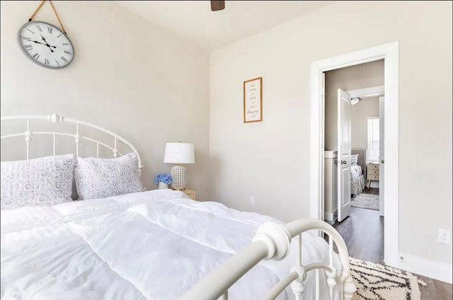 1740 Cove Crescent Court, Houston, TX 77055