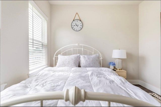 1740 Cove Crescent Court, Houston, TX 77055