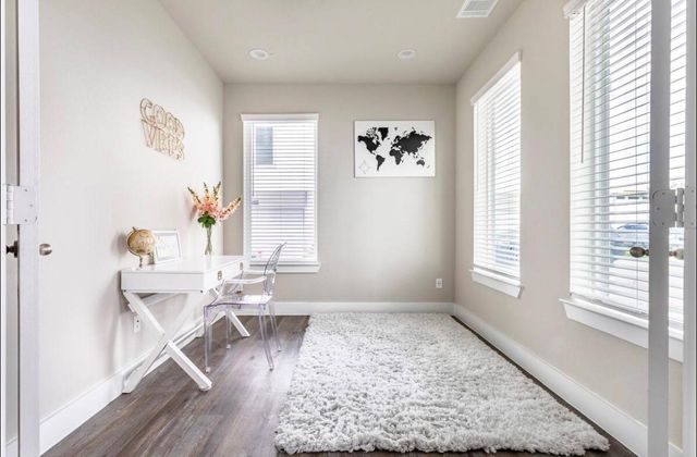 1740 Cove Crescent Court, Houston, TX 77055