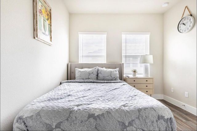 1740 Cove Crescent Court, Houston, TX 77055