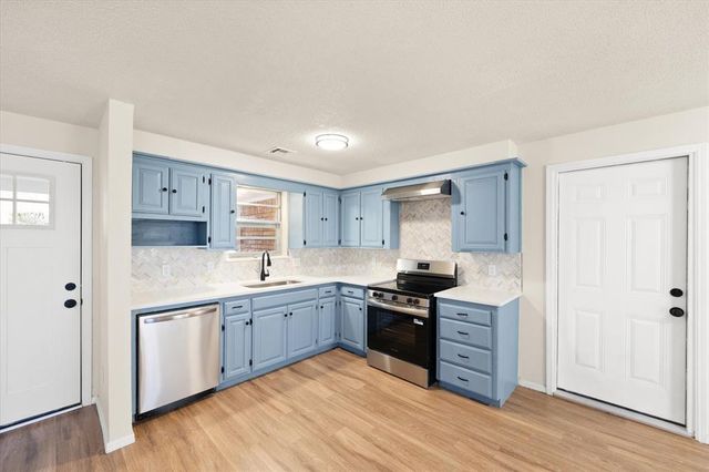 5004 S Briarwood Drive, Oklahoma City, OK 73135