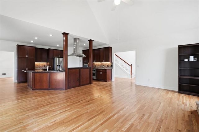 2951 Summitop Court, Marietta, GA 30066