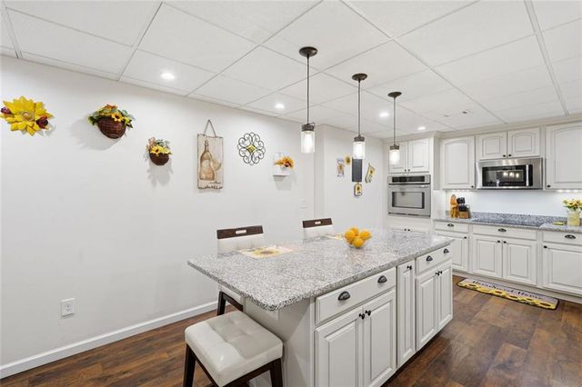 2951 Summitop Court, Marietta, GA 30066