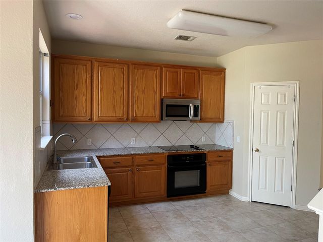 2804 Cascade Falls DR, Austin, TX 78738