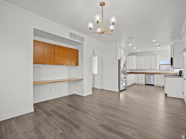 4172 W LAKE BRIDGE DR, South Jordan, UT 84009